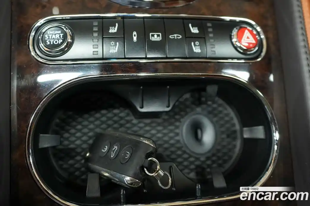 Bentley Flying Spur 2015 4.0 гидро в Москве № 387291, фото 20