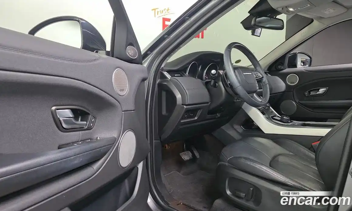 Land Rover Range-Rover Evoque 2018 2.0 гидро в Москве № 416246, фото 12