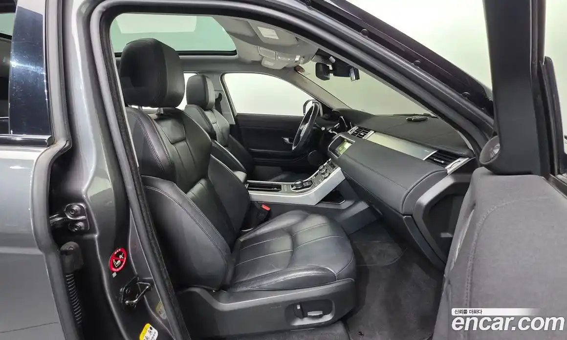 Land Rover Range-Rover Evoque 2018 2.0 гидро в Москве № 416246, фото 10