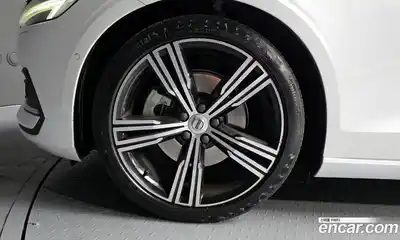 Volvo S60 2020 2.0 гидро в Москве № 429906, миниатюра 5