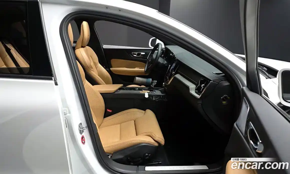 Volvo S60 2020 2.0 гидро в Москве № 429906, фото 10