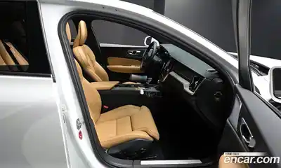 Volvo S60 2020 2.0 гидро в Москве № 429906, миниатюра 10