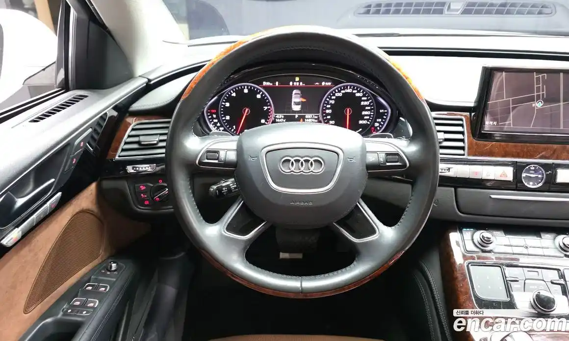 Audi A8 2012 4.2 гидро в Москве № 496943, фото 13