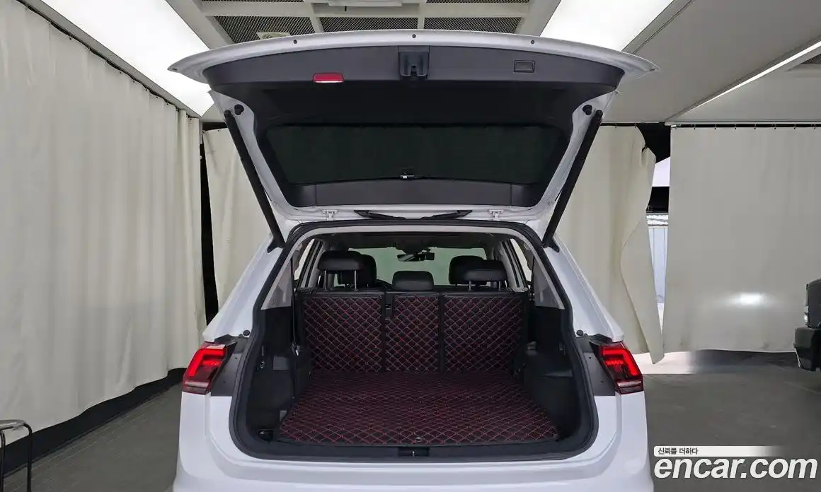 Volkswagen Tiguan 2020 2.0 гидро в Москве № 547331, фото 20