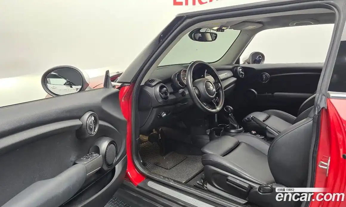 Mini Cooper 2017 1.5 гидро в Москве № 724897, фото 11