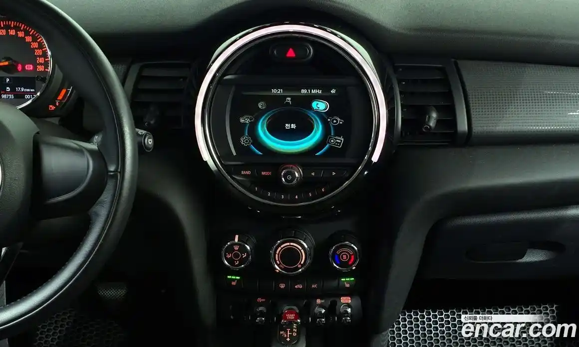 Mini Cooper 2017 1.5 гидро в Москве № 724897, фото 16
