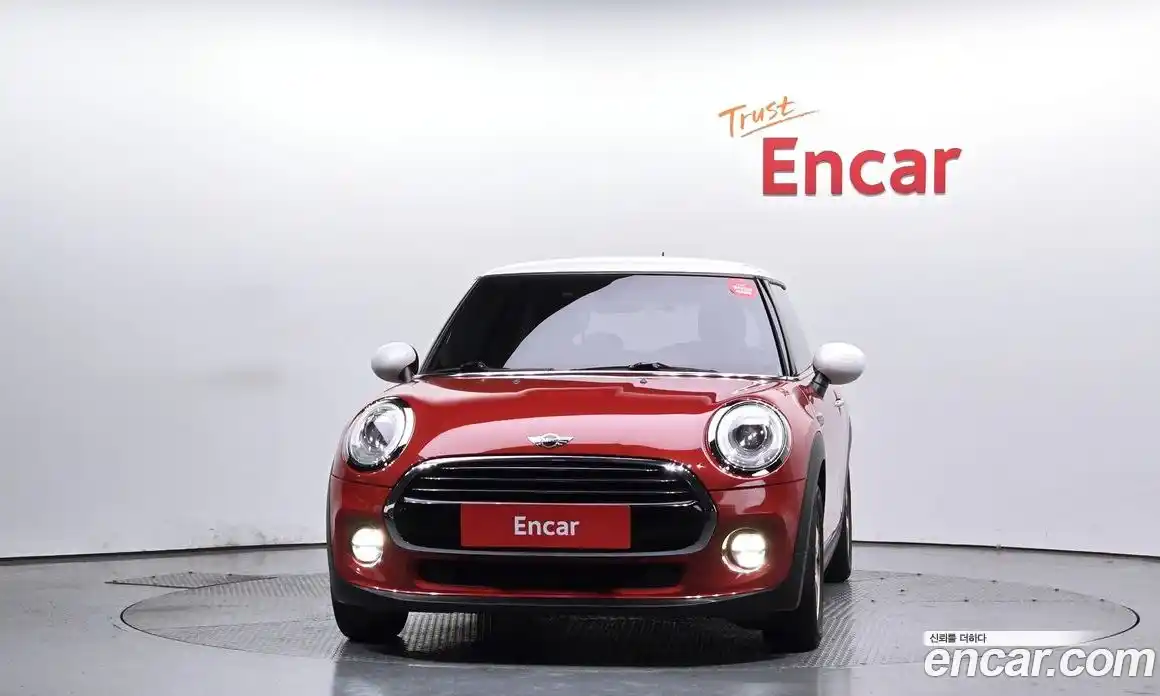 Mini Cooper 2017 1.5 гидро в Москве № 724897, фото 3