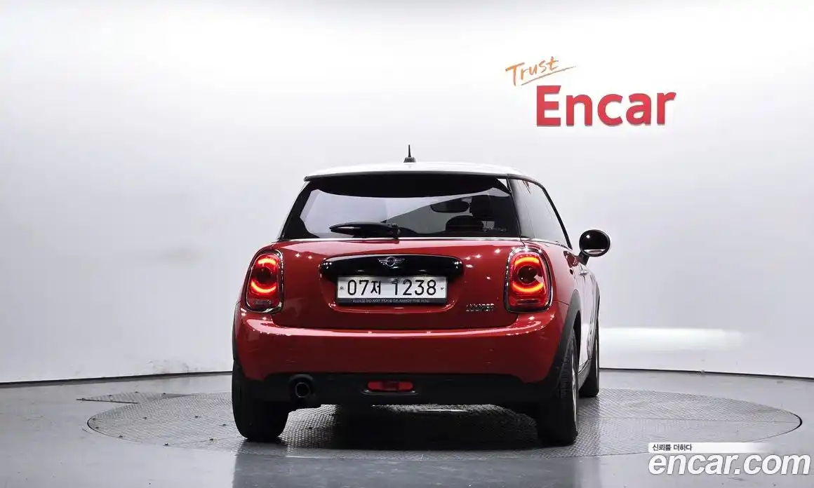 Mini Cooper 2017 1.5 гидро в Москве № 724897, фото 4