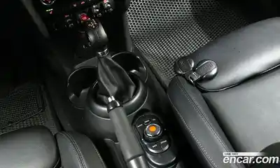 Mini Cooper 2017 1.5 гидро в Москве № 724897, миниатюра 9