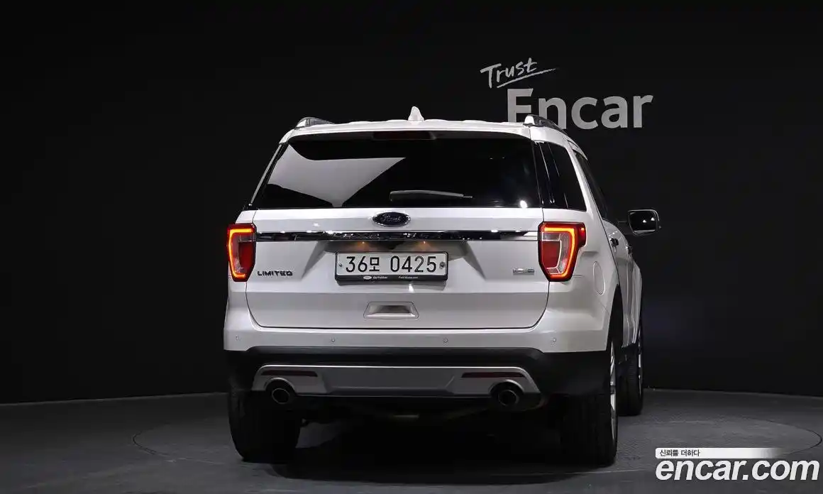 Ford Explorer 2016 2.3 гидро в Москве № 725413, фото 4