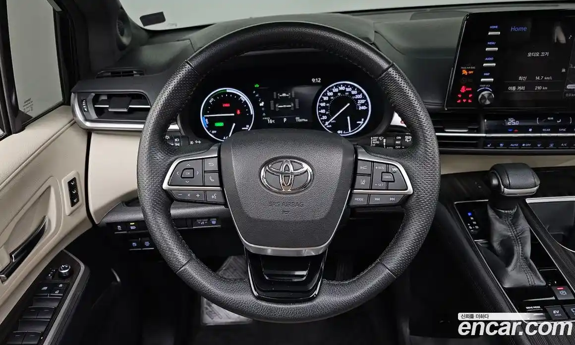 Toyota Sienna 2021 2.5 гидро в Москве № 750284, фото 12