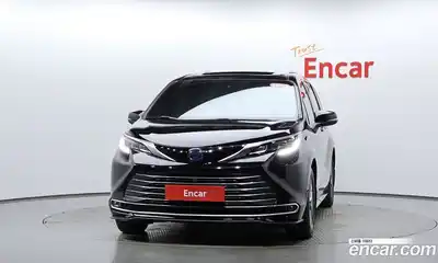 Toyota Sienna 2021 2.5 гидро в Москве № 750284, миниатюра 2