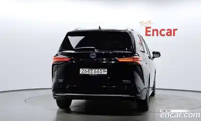 Toyota Sienna 2021 2.5 гидро в Москве № 750284, миниатюра 3