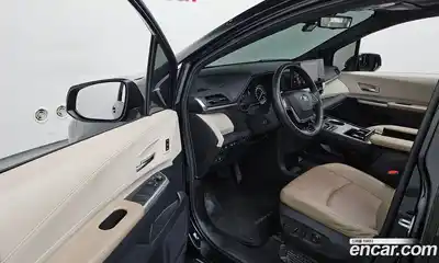 Toyota Sienna 2021 2.5 гидро в Москве № 750284, миниатюра 9