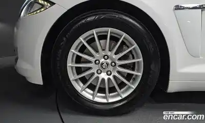 Jaguar XF 2013 2.2 гидро в Москве № 758596, миниатюра 5