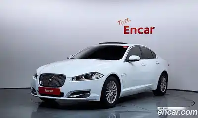 Jaguar XF, 2015