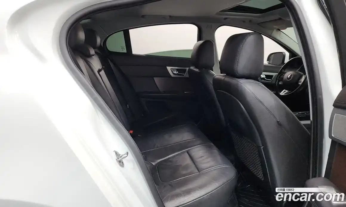 Jaguar XF 2015 2.2 гидро в Москве № 803425, фото 12