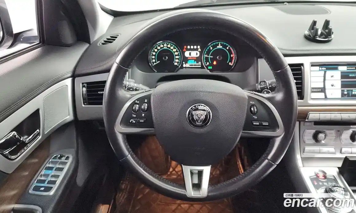 Jaguar XF 2015 2.2 гидро в Москве № 803425, фото 13