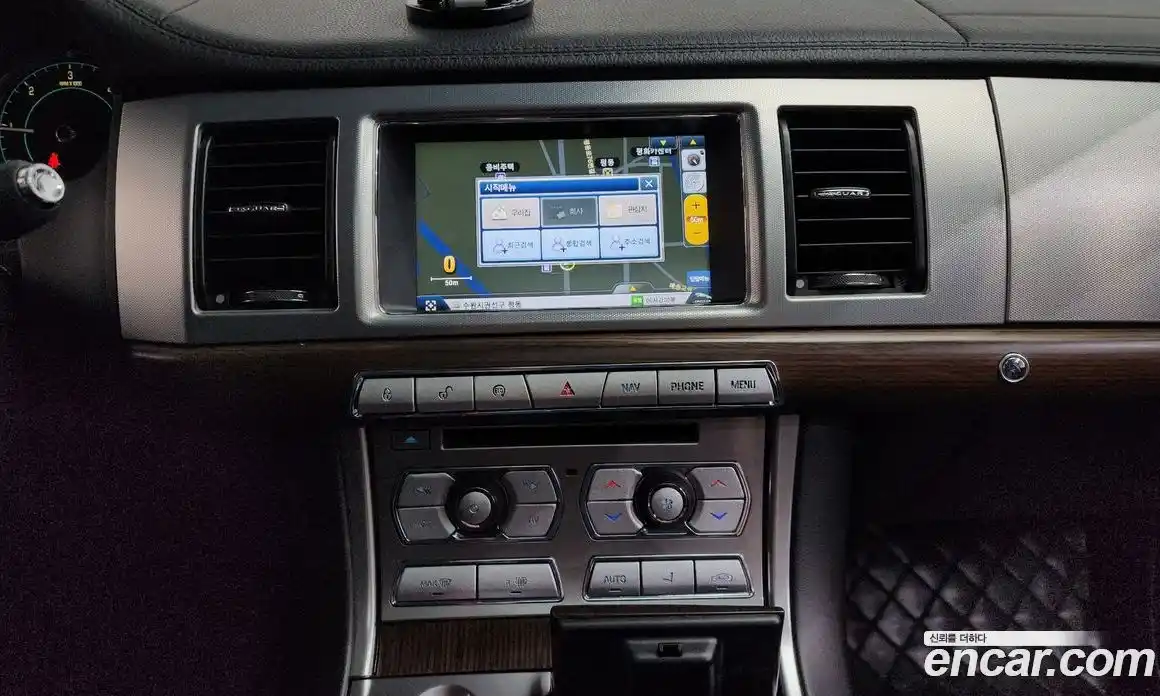 Jaguar XF 2015 2.2 гидро в Москве № 803425, фото 16