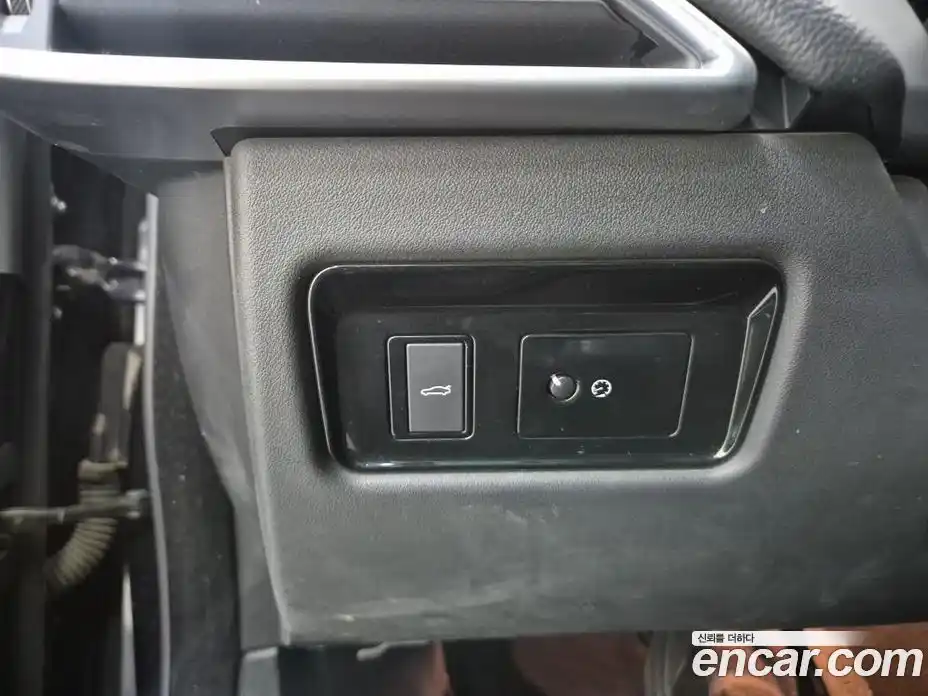 Jaguar XE 2016 2.0 гидро в Москве № 803456, фото 18