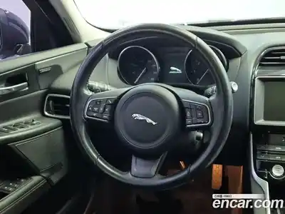 Jaguar XE 2016 2.0 гидро в Москве № 803456, миниатюра 9
