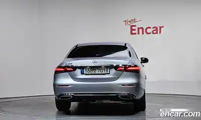Mercedes-Benz E-Class 2021 2.0 гидро, миниатюра 3
