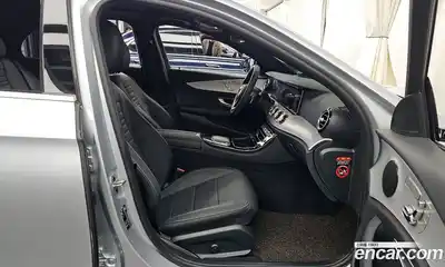 Mercedes-Benz E-Class 2021 2.0 гидро, миниатюра 10