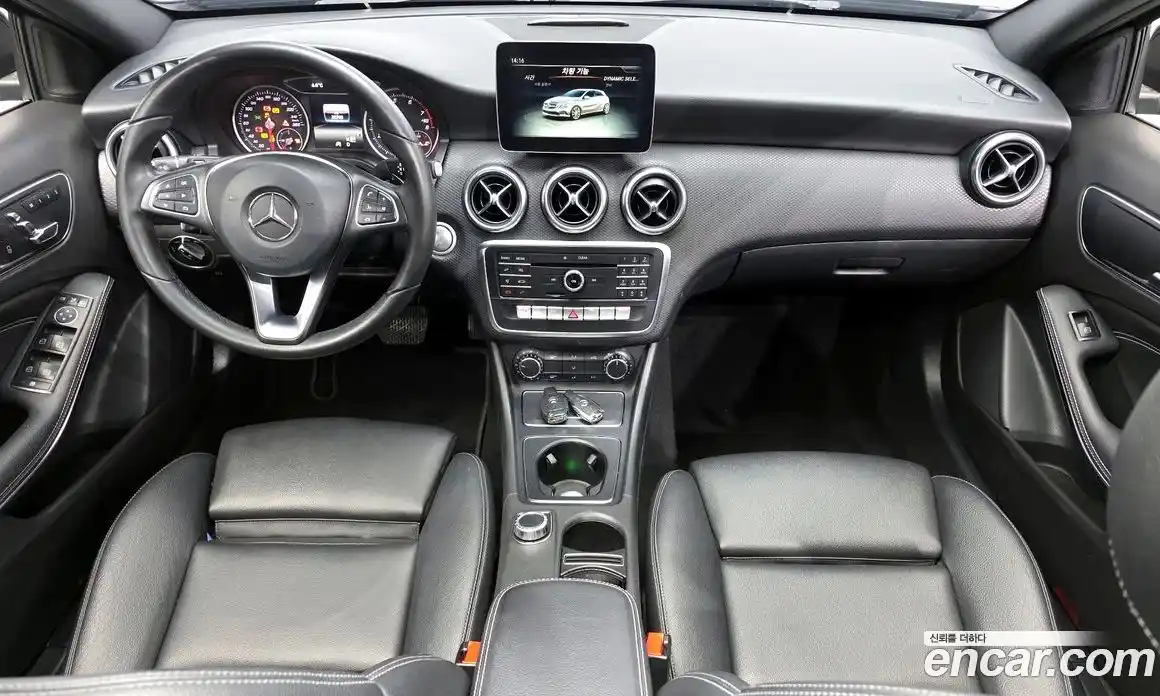Mercedes-Benz A-Class 2018 1.6 гидро в Москве № 822616, фото 7