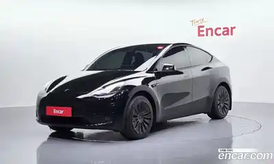 Tesla Model Y, 2023