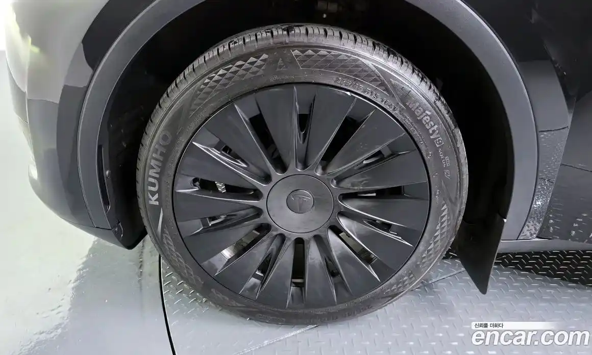 Tesla Model Y 2023 0.2 гидро в Москве № 825515, фото 5