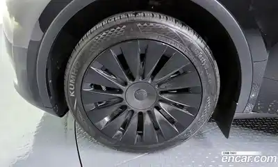 Tesla Model Y 2023 0.2 гидро в Москве № 825515, миниатюра 5