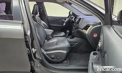 Jeep Cherokee 2016 2.2 гидро в Москве № 826624, миниатюра 11