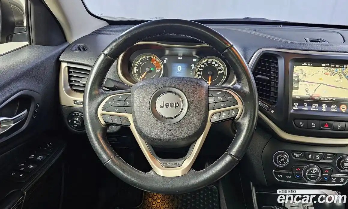 Jeep Cherokee 2016 2.2 гидро в Москве № 826624, фото 13