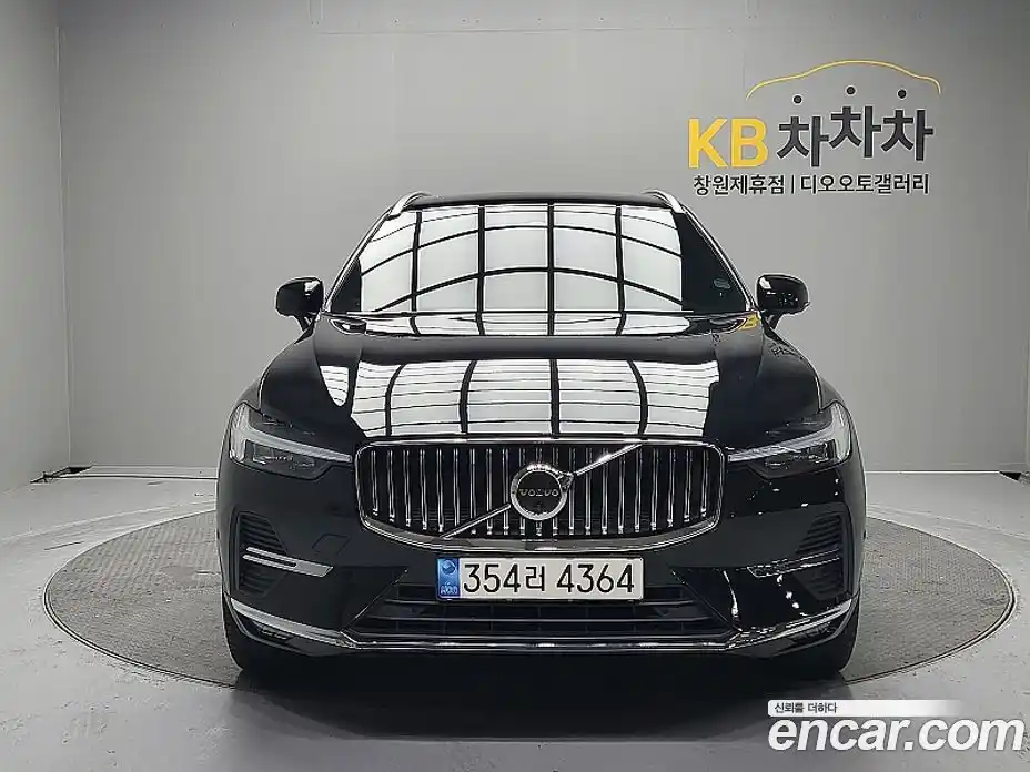 Volvo XC60 2023 2.0 гидро в Москве № 860486, фото 3