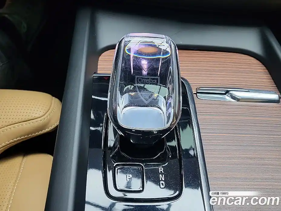 Volvo XC60 2023 2.0 гидро в Москве № 860486, фото 9