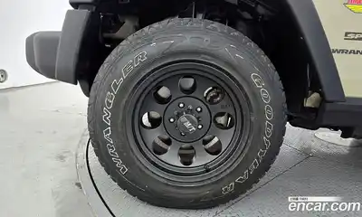 Jeep Wrangler 2017 3.6 гидро в Москве № 862810, миниатюра 5