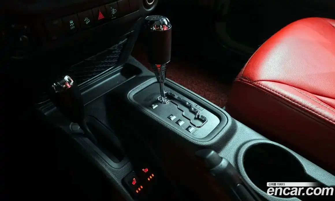 Jeep Wrangler 2017 3.6 гидро в Москве № 862810, фото 9