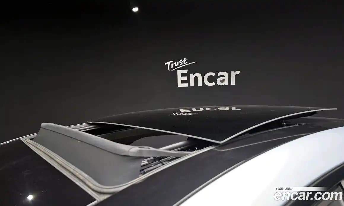 Maserati Grecale 2023 2.0 гидро в Москве № 863335, фото 19