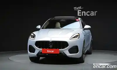 Maserati Grecale 2023 2.0 гидро в Москве № 863335, миниатюра 3