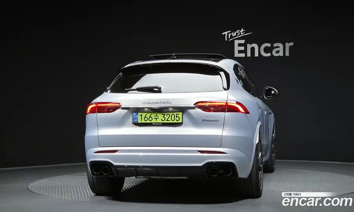 Maserati Grecale 2023 2.0 гидро в Москве № 863335, фото 4