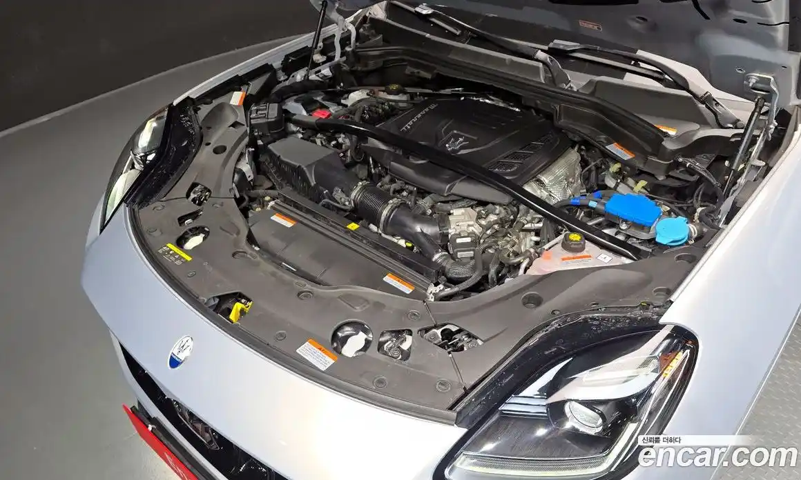 Maserati Grecale 2023 2.0 гидро в Москве № 863335, фото 6