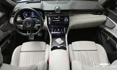 Maserati Grecale 2023 2.0 гидро в Москве № 863335, миниатюра 7