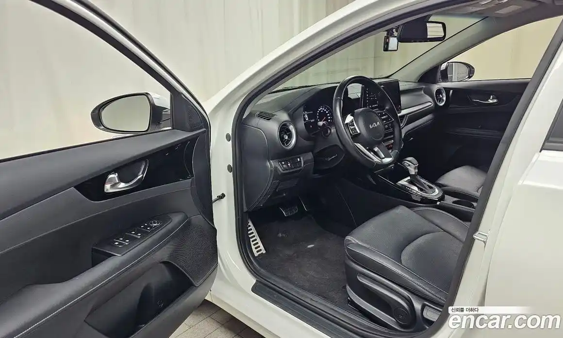 Kia K3 2023 1.6 Автомат в Москве № 972580, фото 10