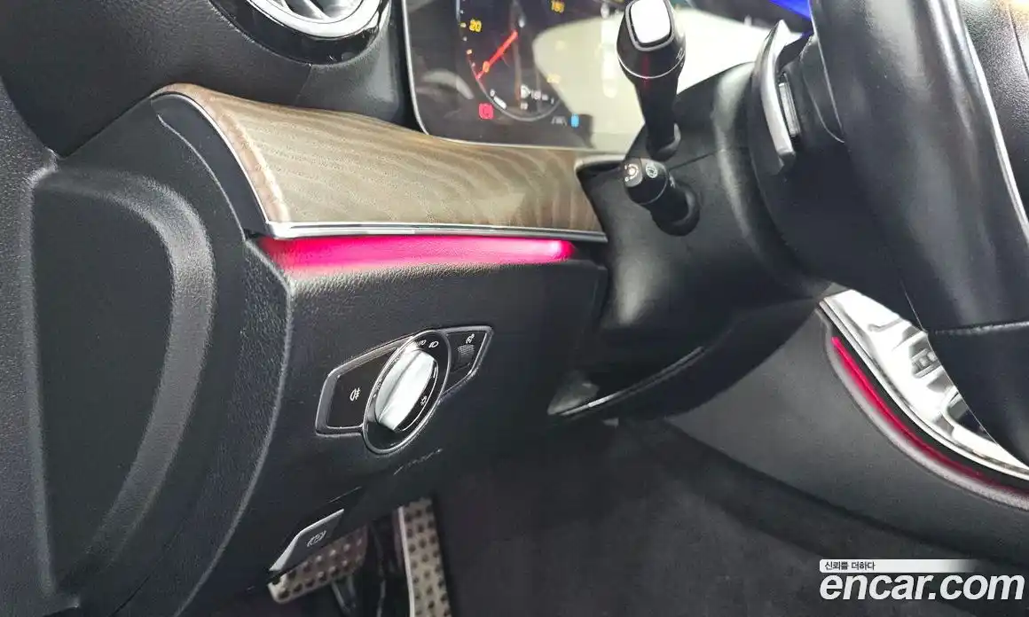 Mercedes-Benz E-Class 2021 2.0 гидро, фото 16