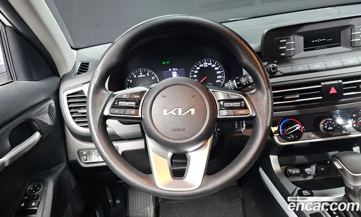 Kia Seltos 2022 1.6 Автомат в Москве № 1002791, фото 12