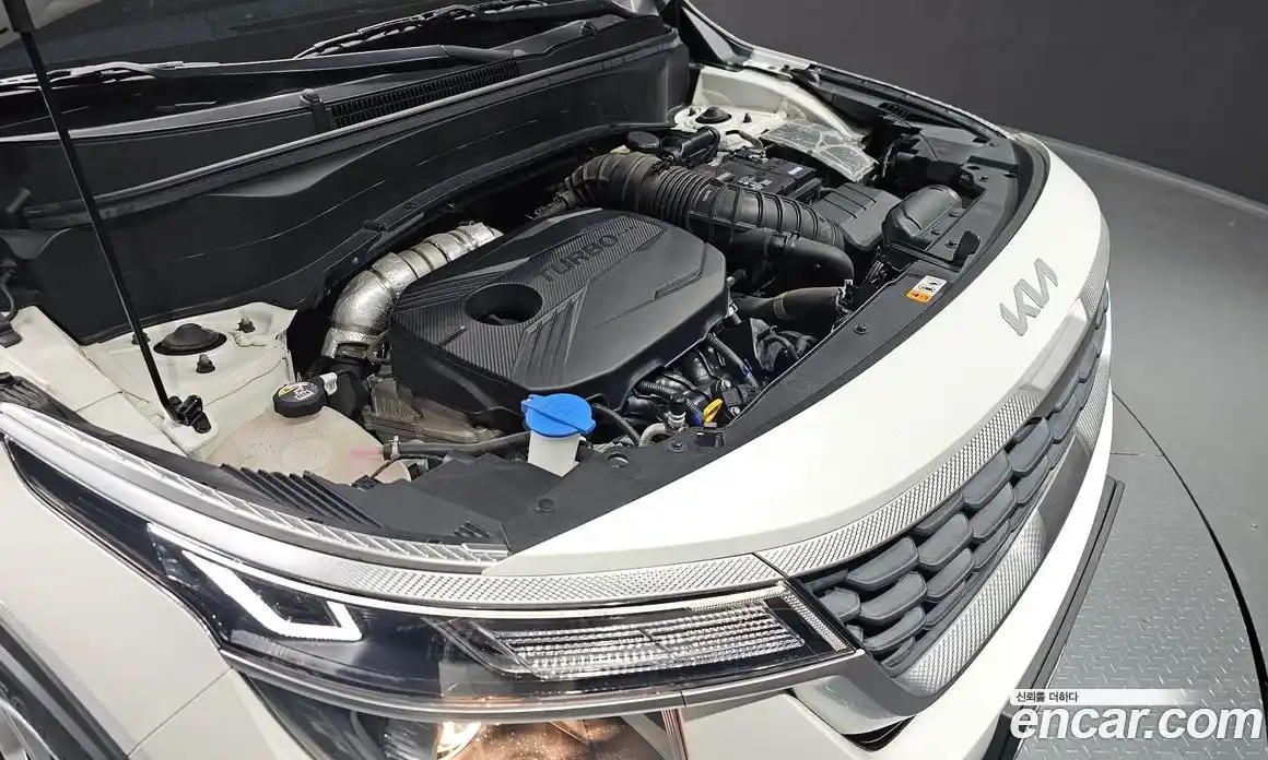 Kia Seltos 2022 1.6 Автомат в Москве № 1002791, фото 5