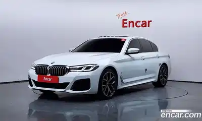 BMW 5-Series, 2022