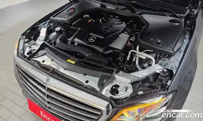 Mercedes-Benz E-Class 2017 2.0 гидро, миниатюра 6