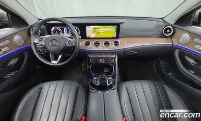 Mercedes-Benz E-Class 2017 2.0 гидро, миниатюра 7