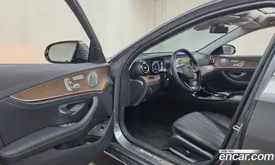 Mercedes-Benz E-Class 2017 2.0 гидро, миниатюра 10